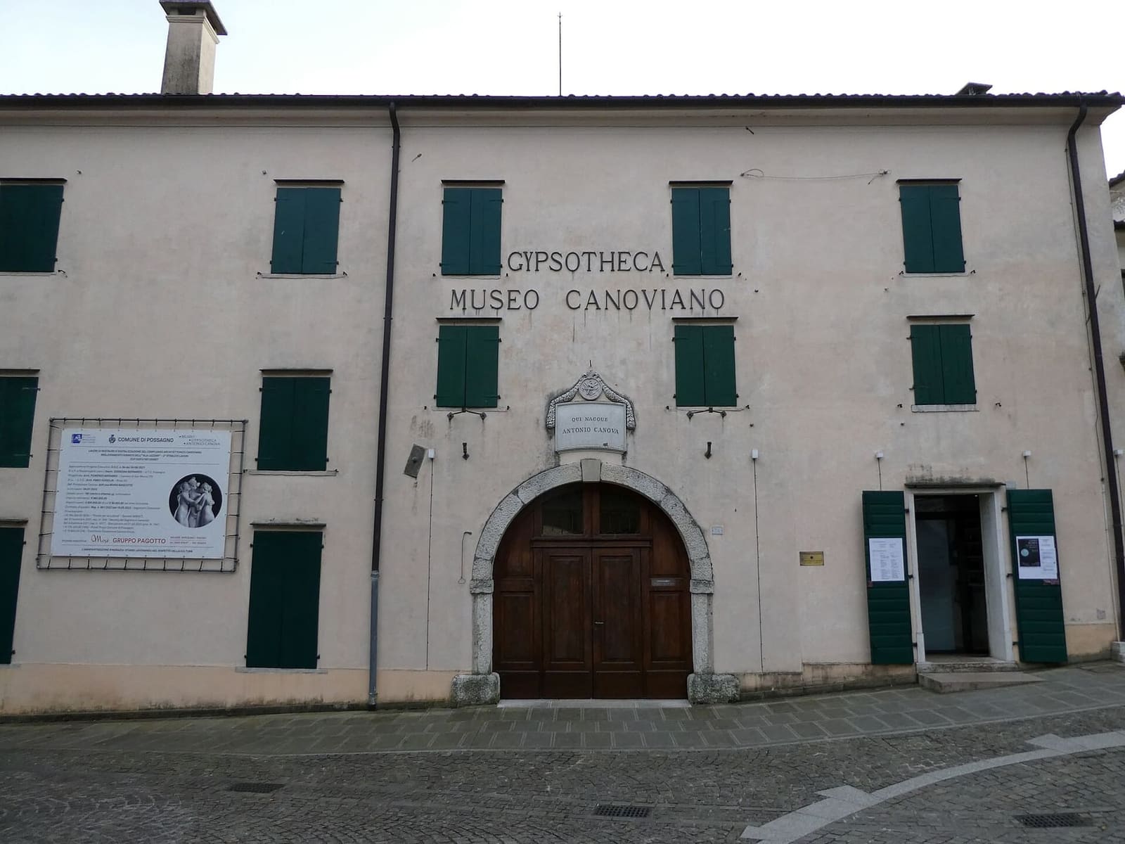 la casa natale di Antonio Canova a Possagno, oggi ingresso del museo e della Gypsotheca