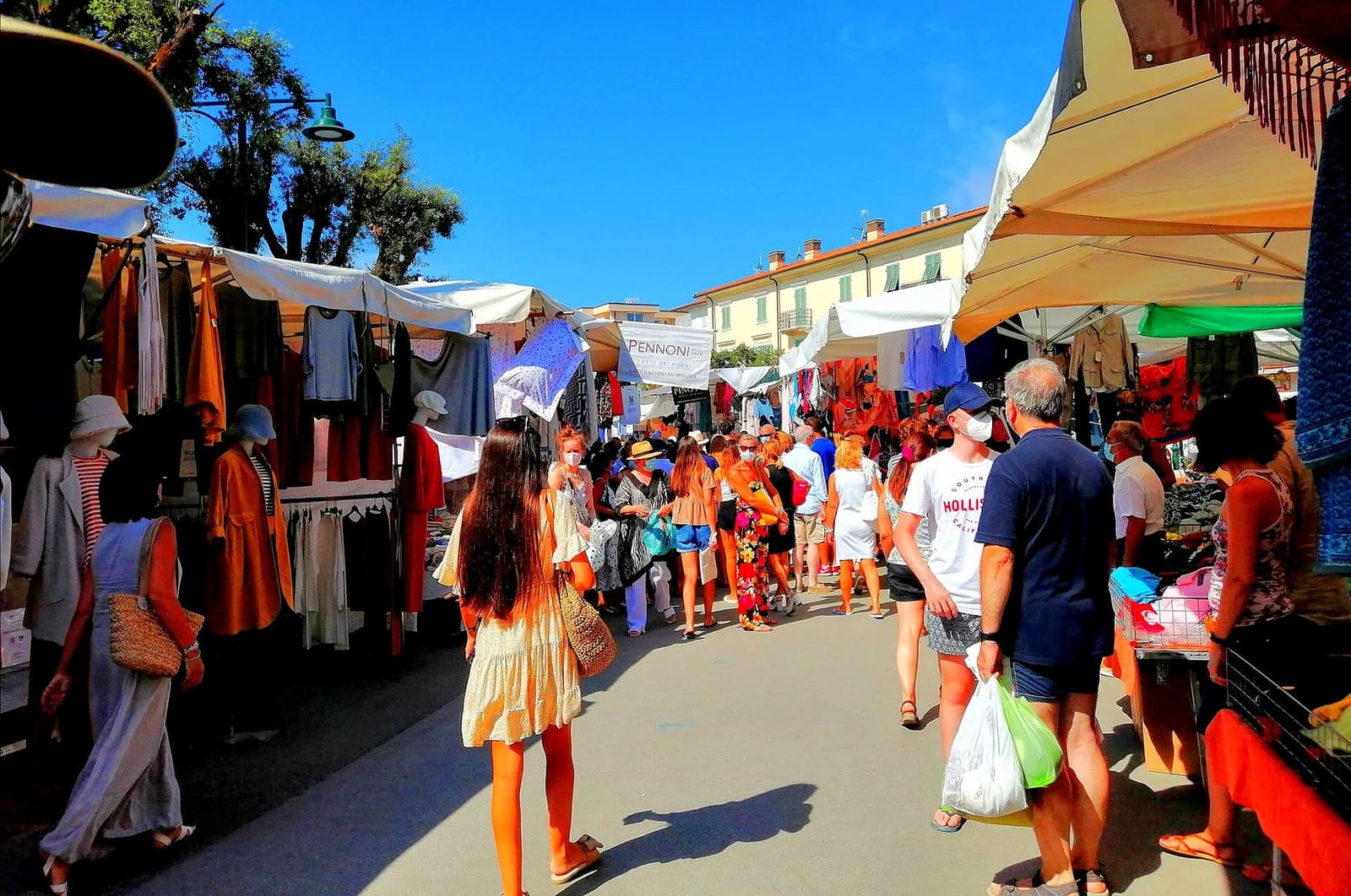 les étals du marché de Forte dei Marmi