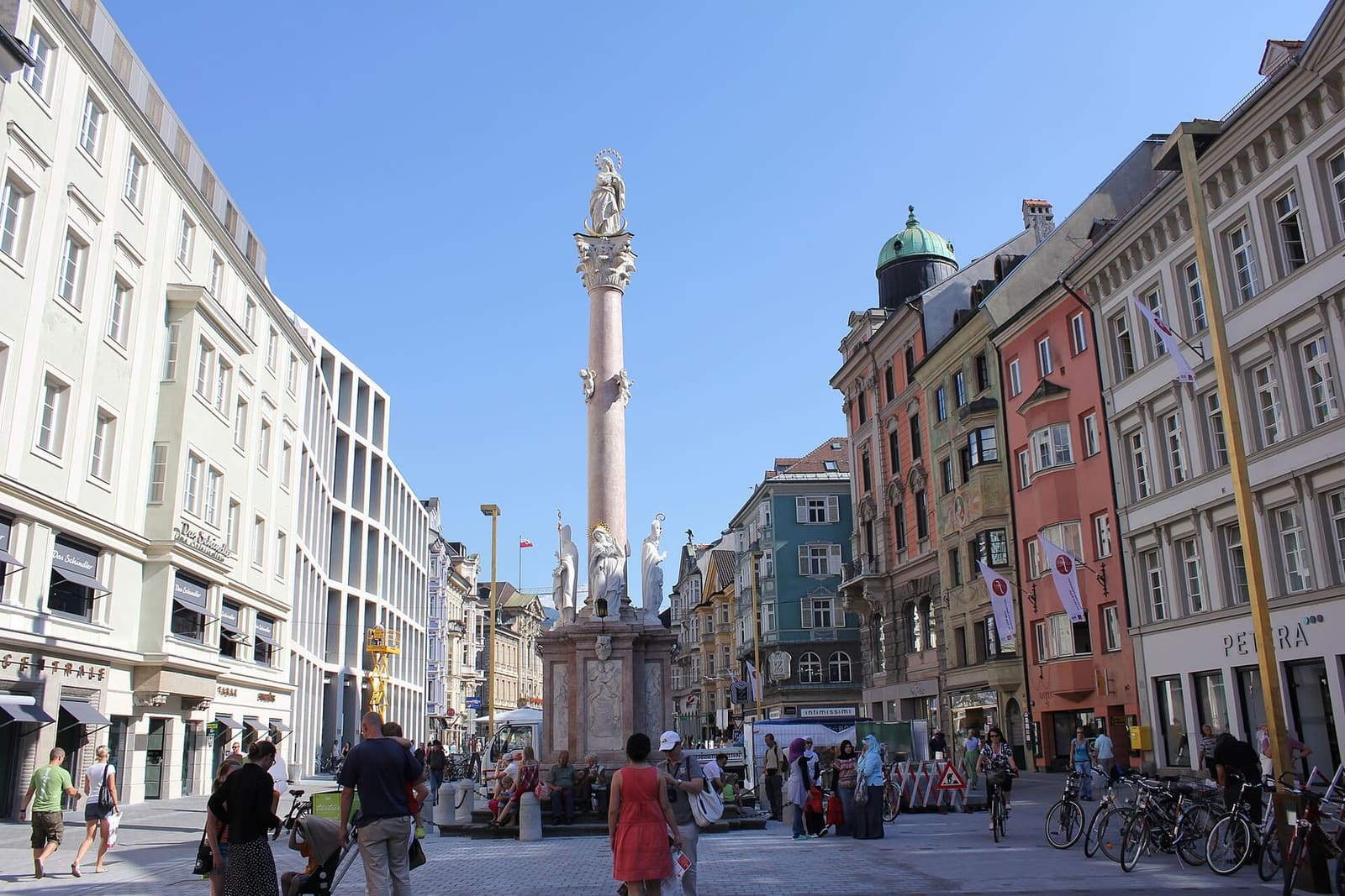 la colonna di Sant'Anna nella Maria-Theresien-Straße