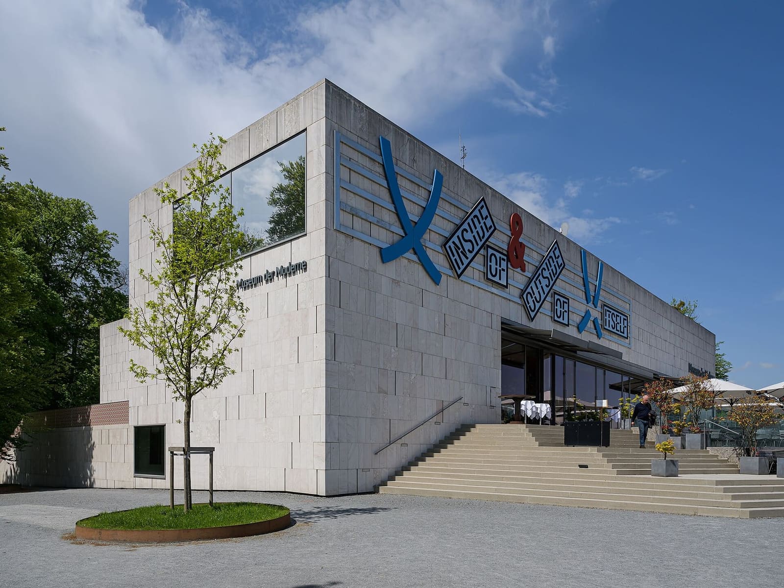 il Museum der Moderne in cima al Mönchsberg