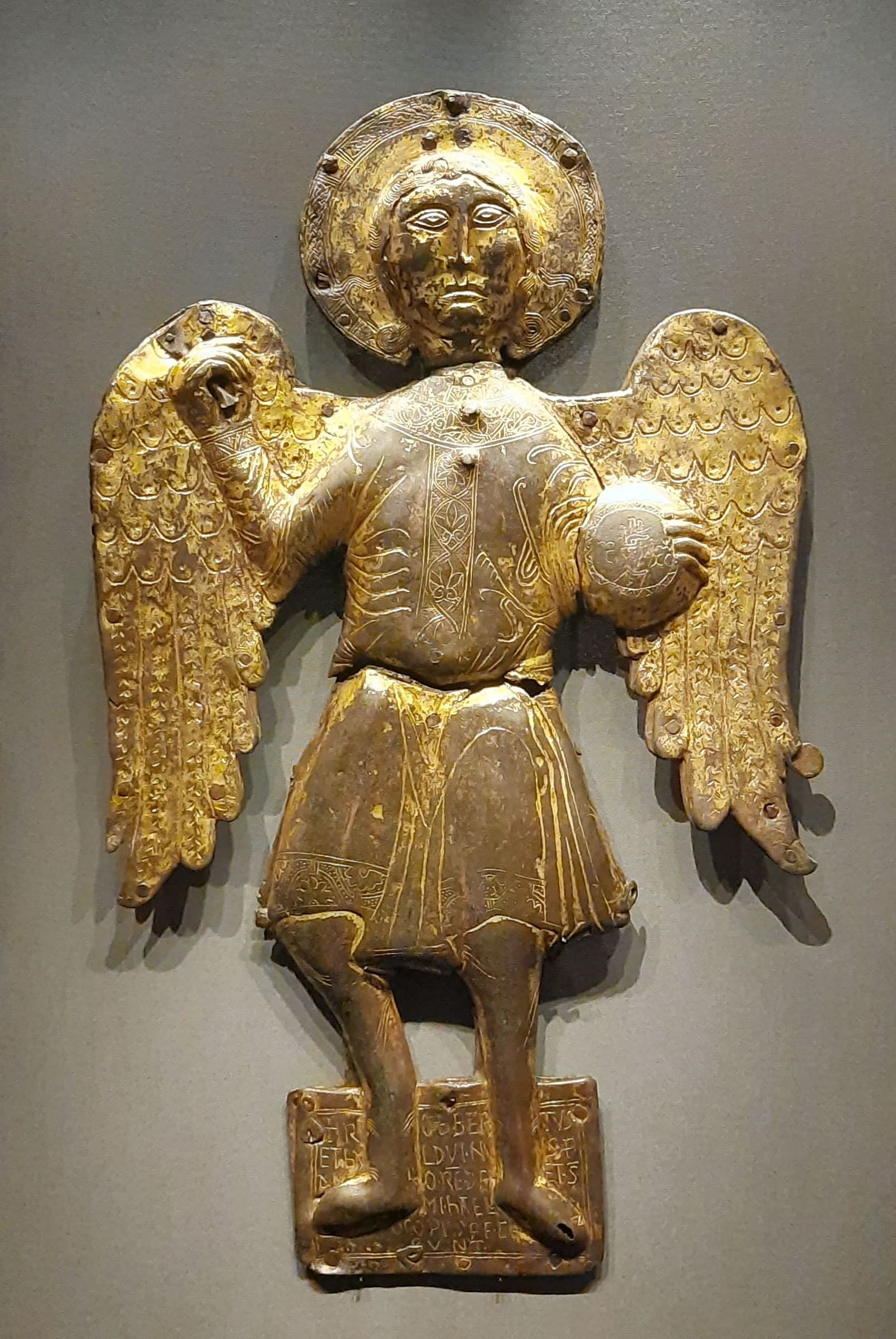 eine Ikone des heiligen Michael aus vergoldetem Kupfer aus dem 11. Jahrhundert, im Museo Devozionale